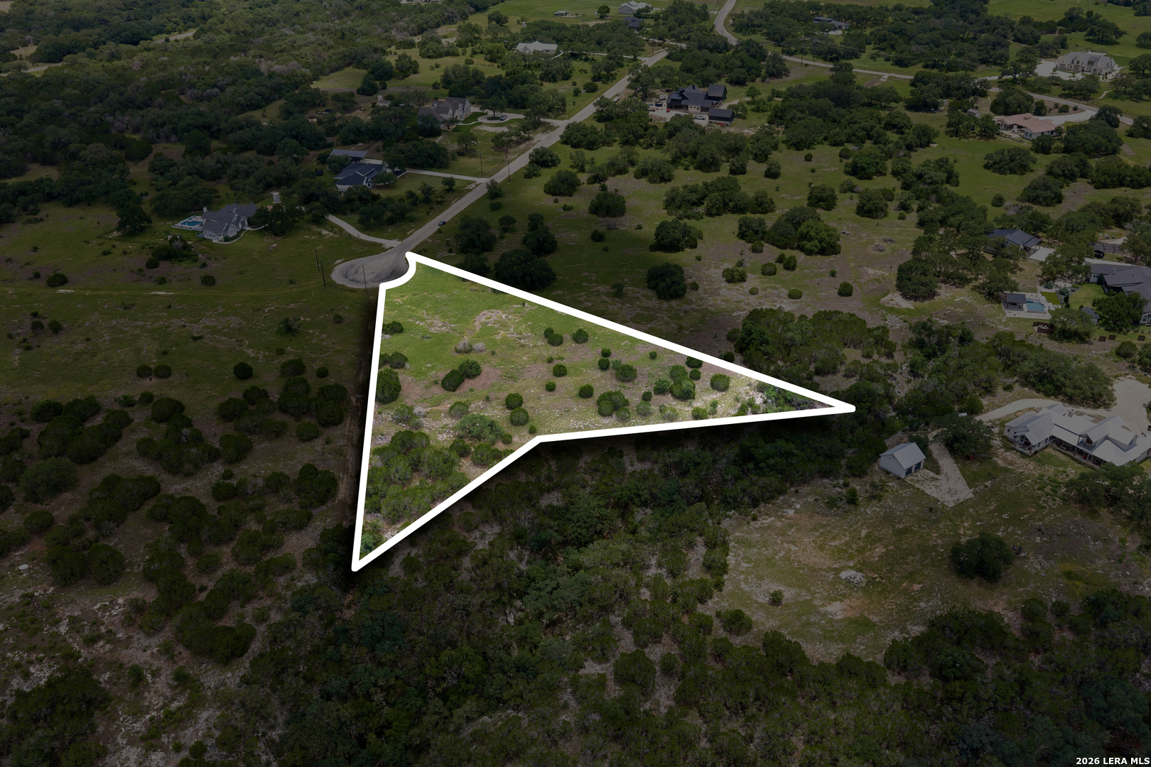 main property photo 11