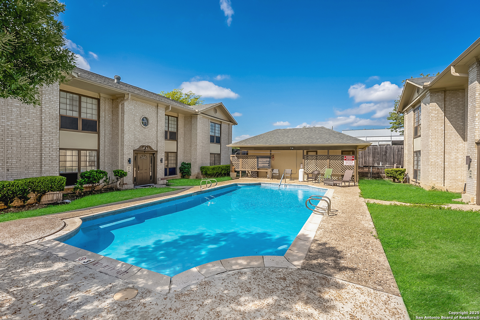 main property photo 0