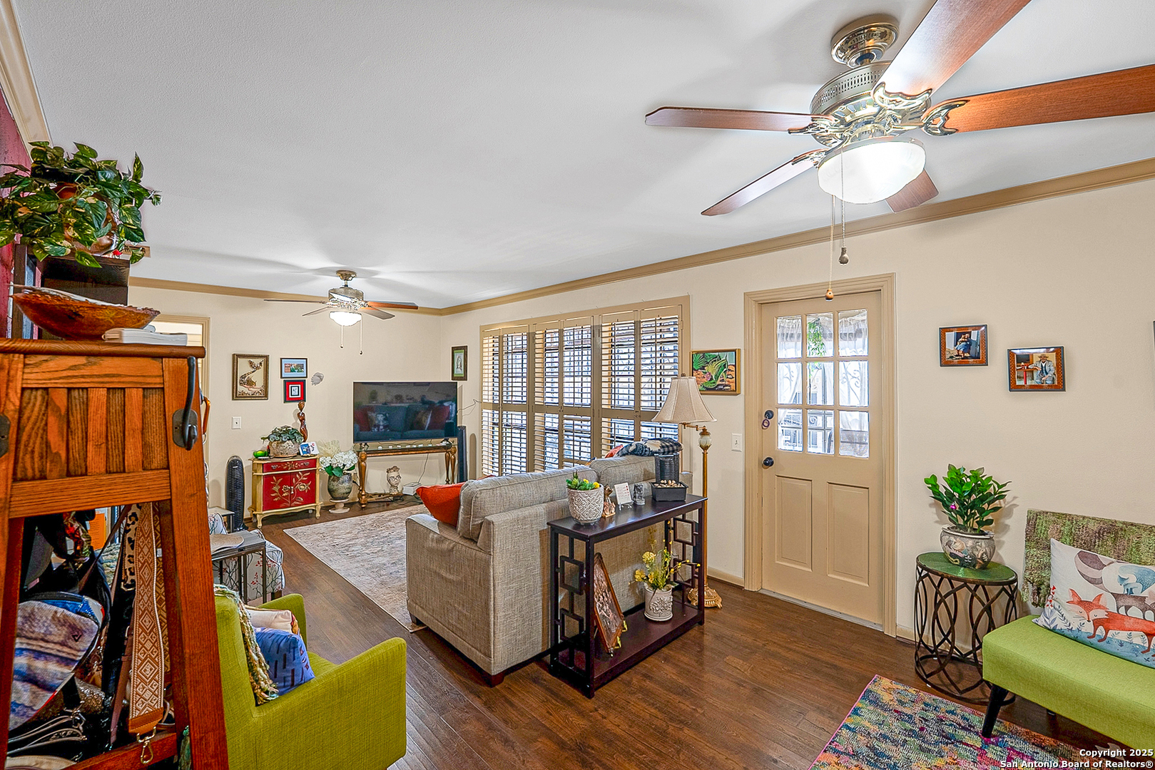 property viewer photo 4