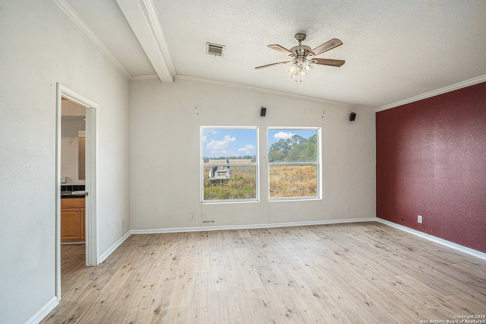 property viewer photo 14