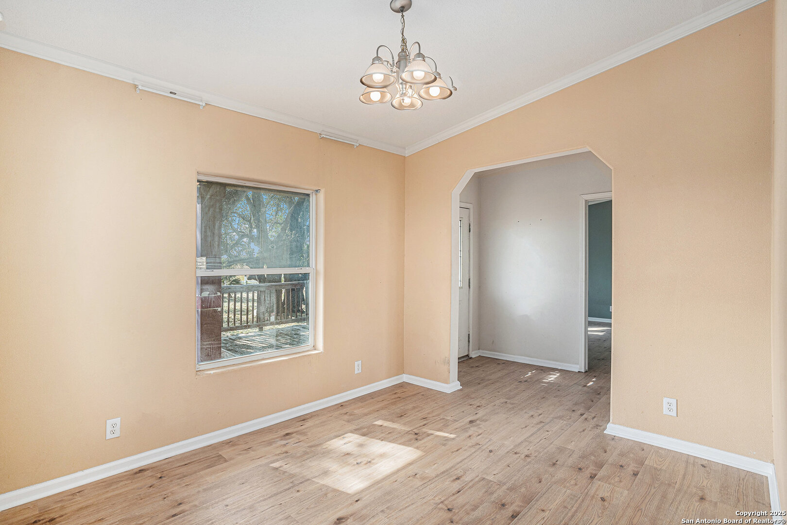 property viewer photo 2