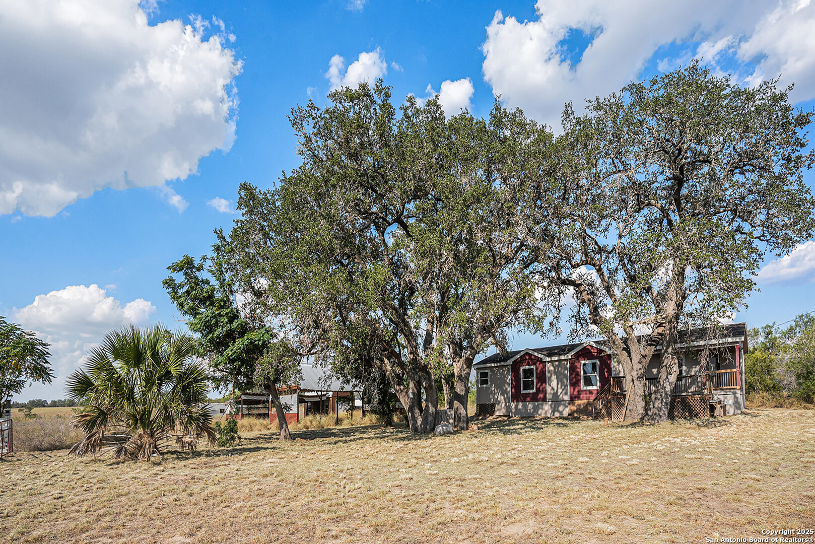 property viewer photo 26