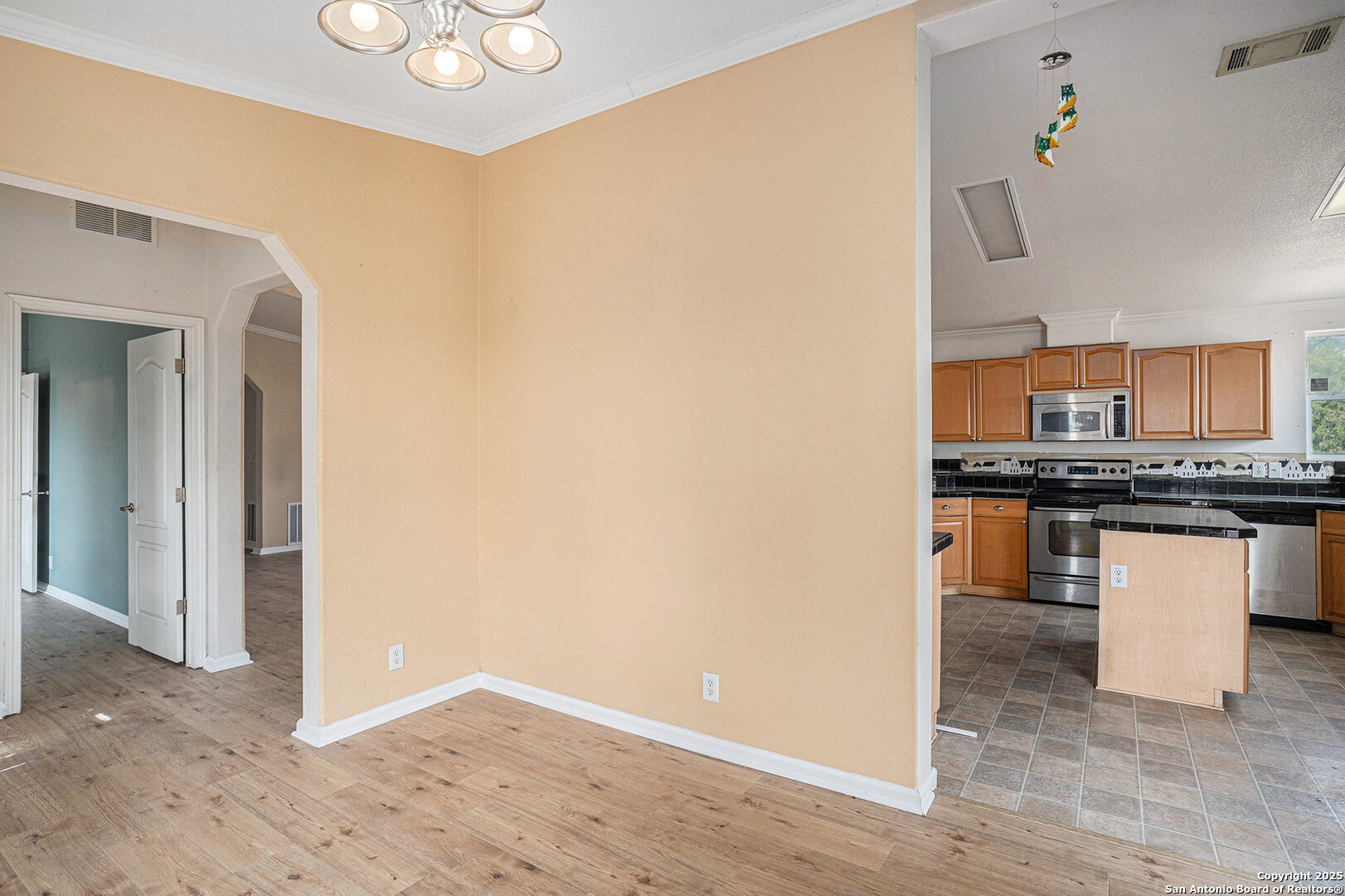 property viewer photo 4