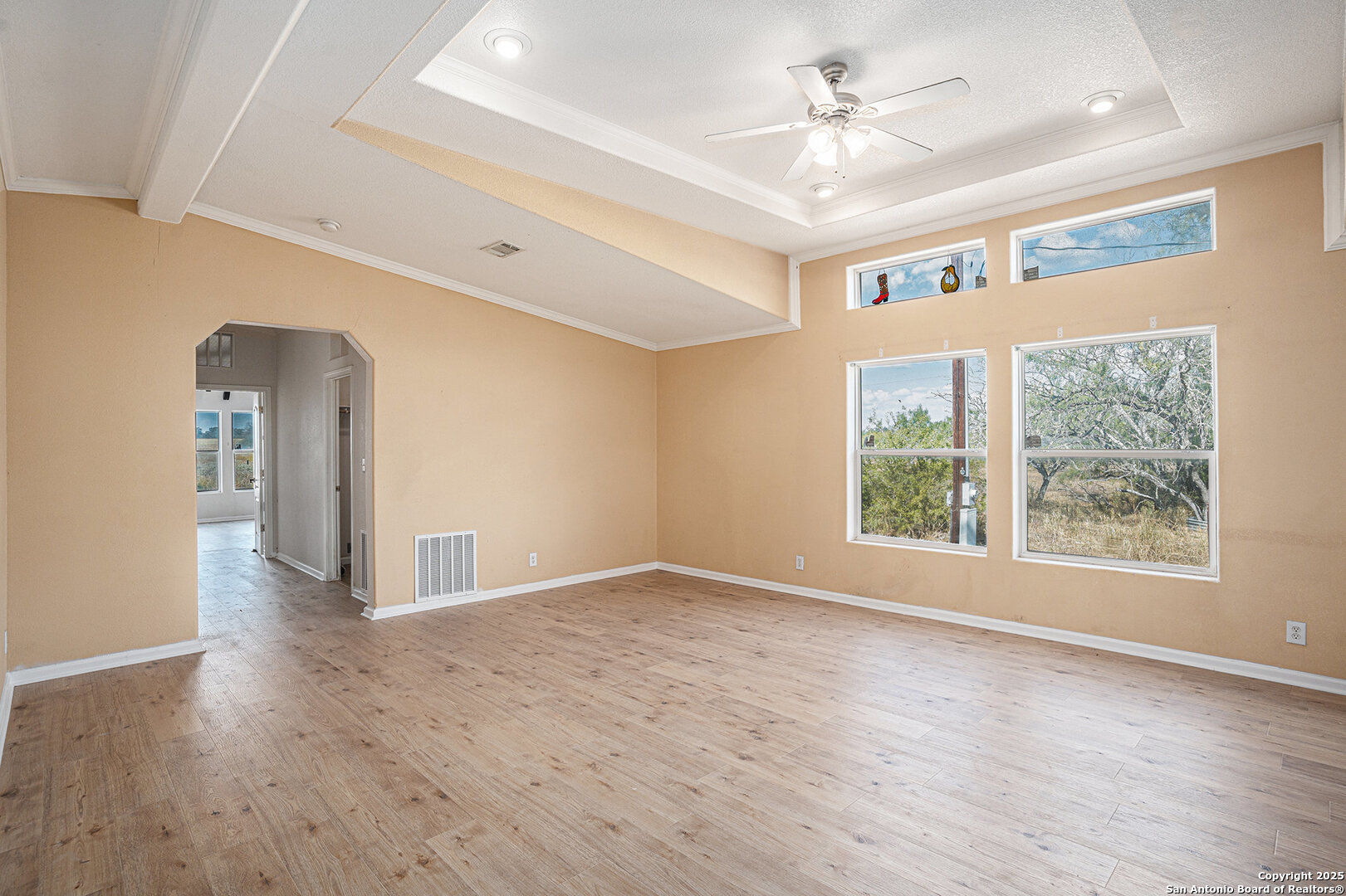 property viewer photo 5
