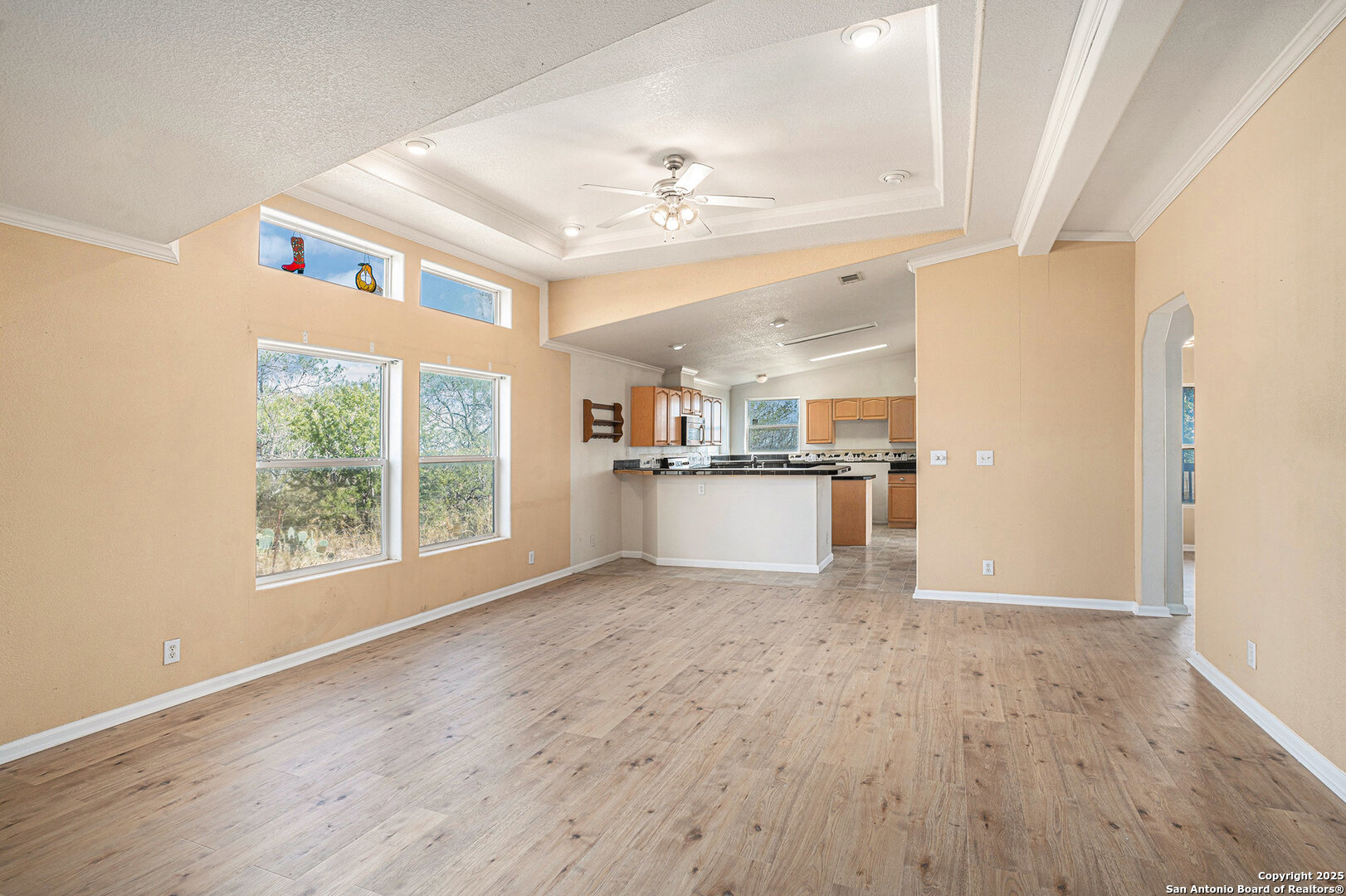 property viewer photo 7