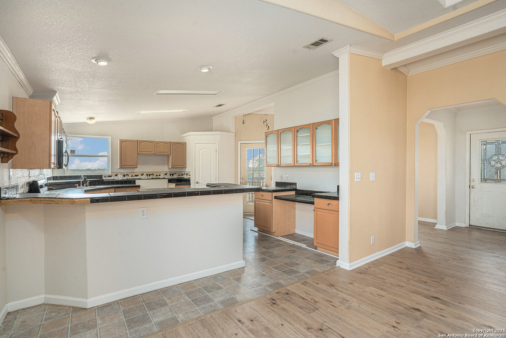 property viewer photo 9