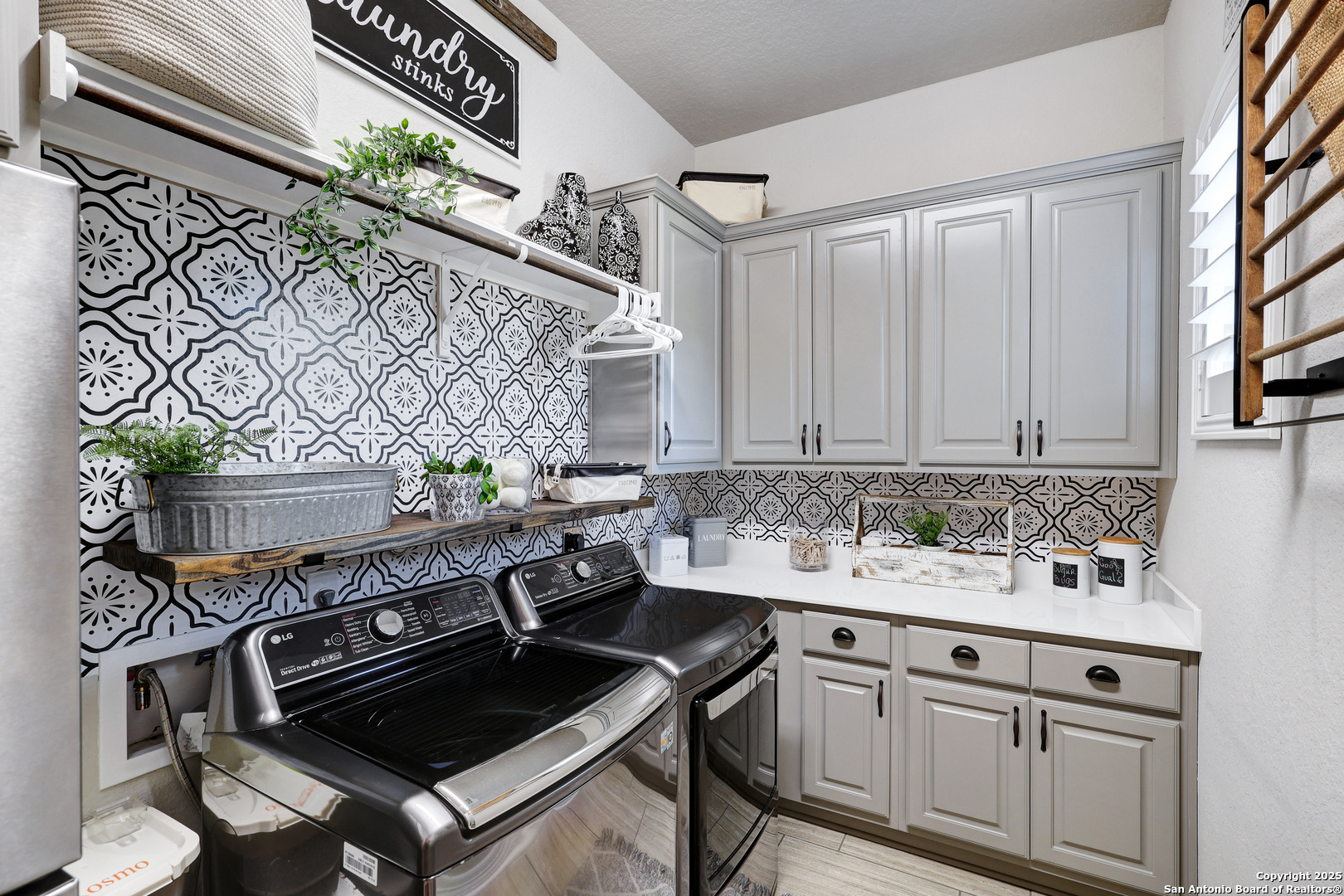 property viewer photo 39
