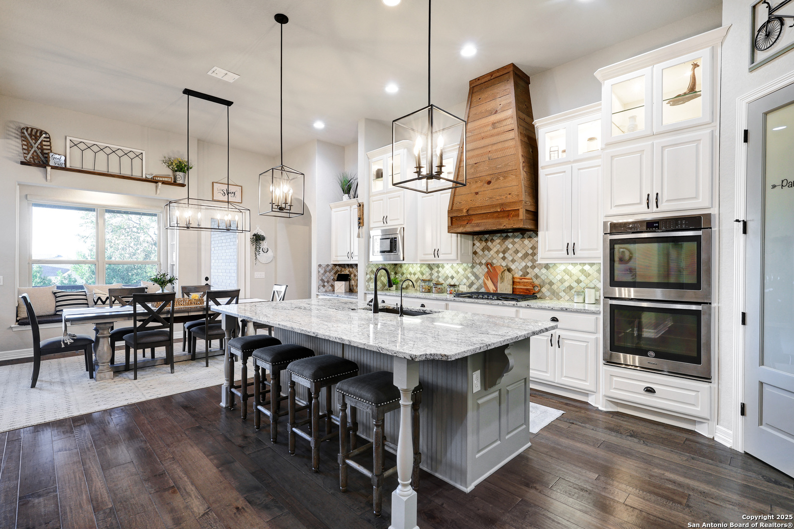property viewer photo 6