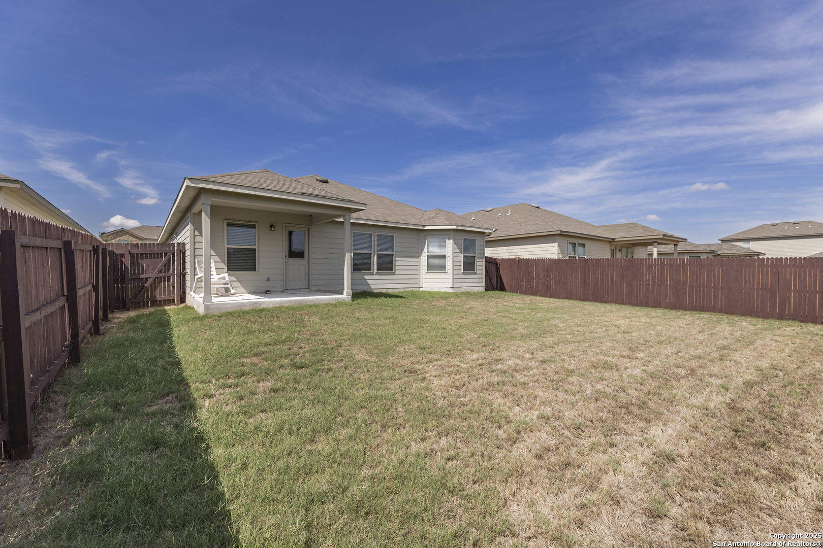 main property photo 26