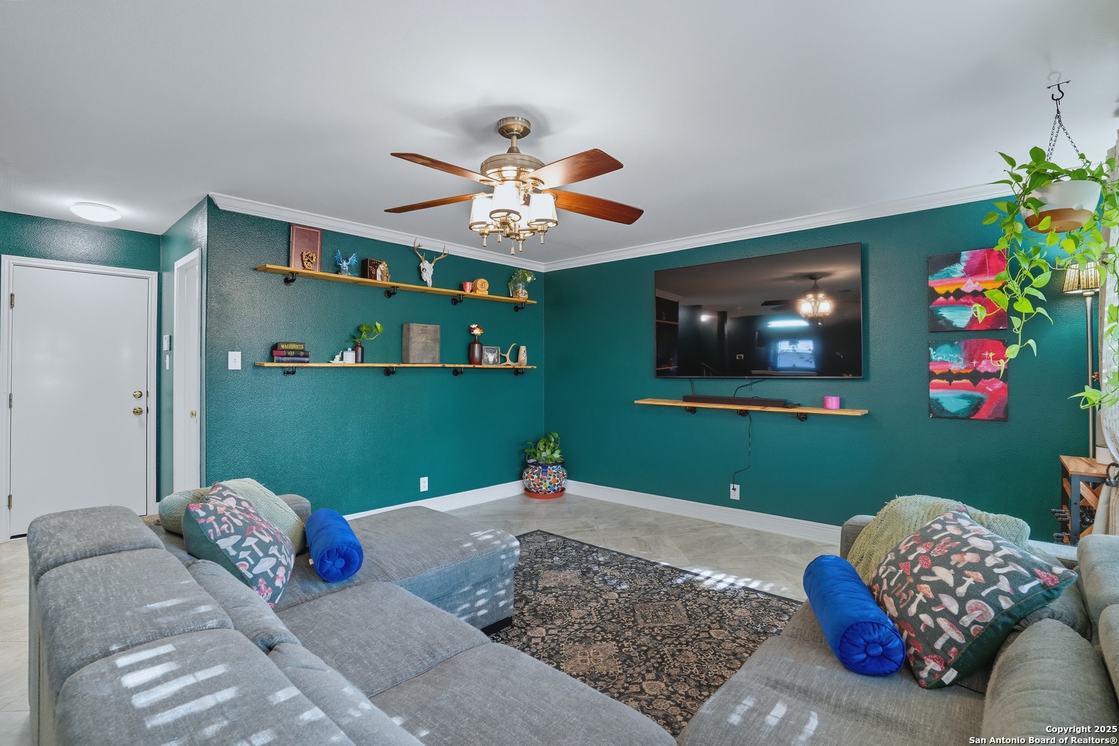 main property photo 17