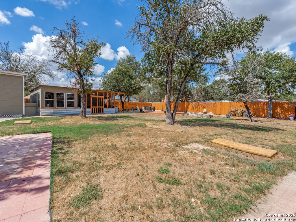 main property photo 15