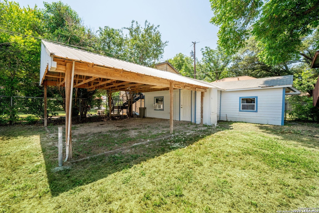 main property photo 21