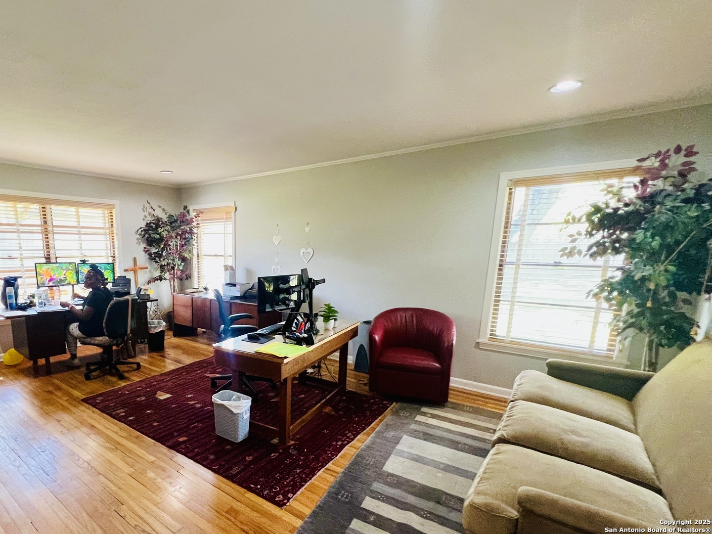 main property photo 12