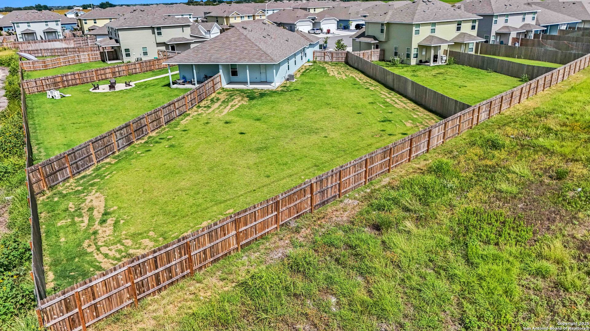 main property photo 33