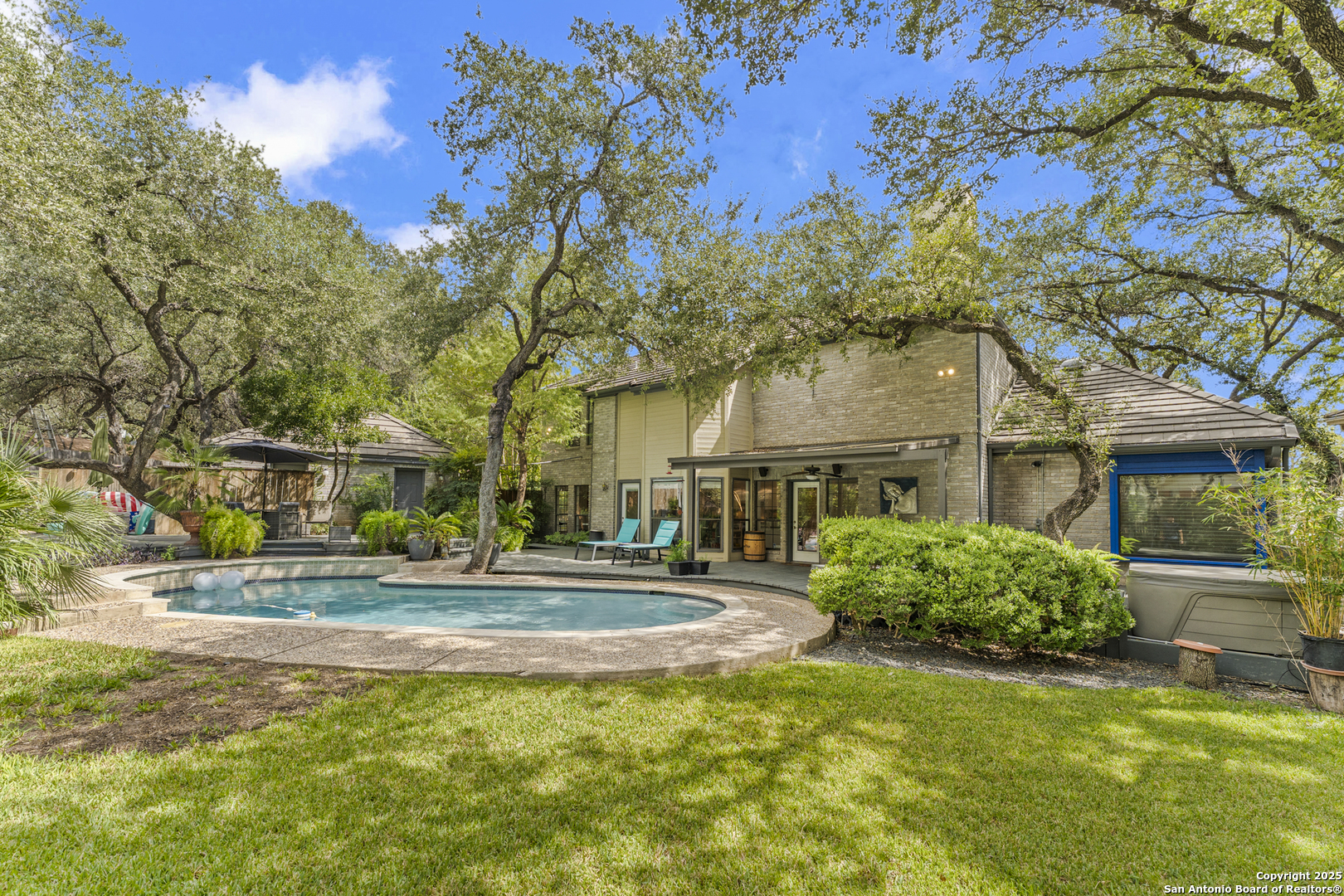 main property photo 42