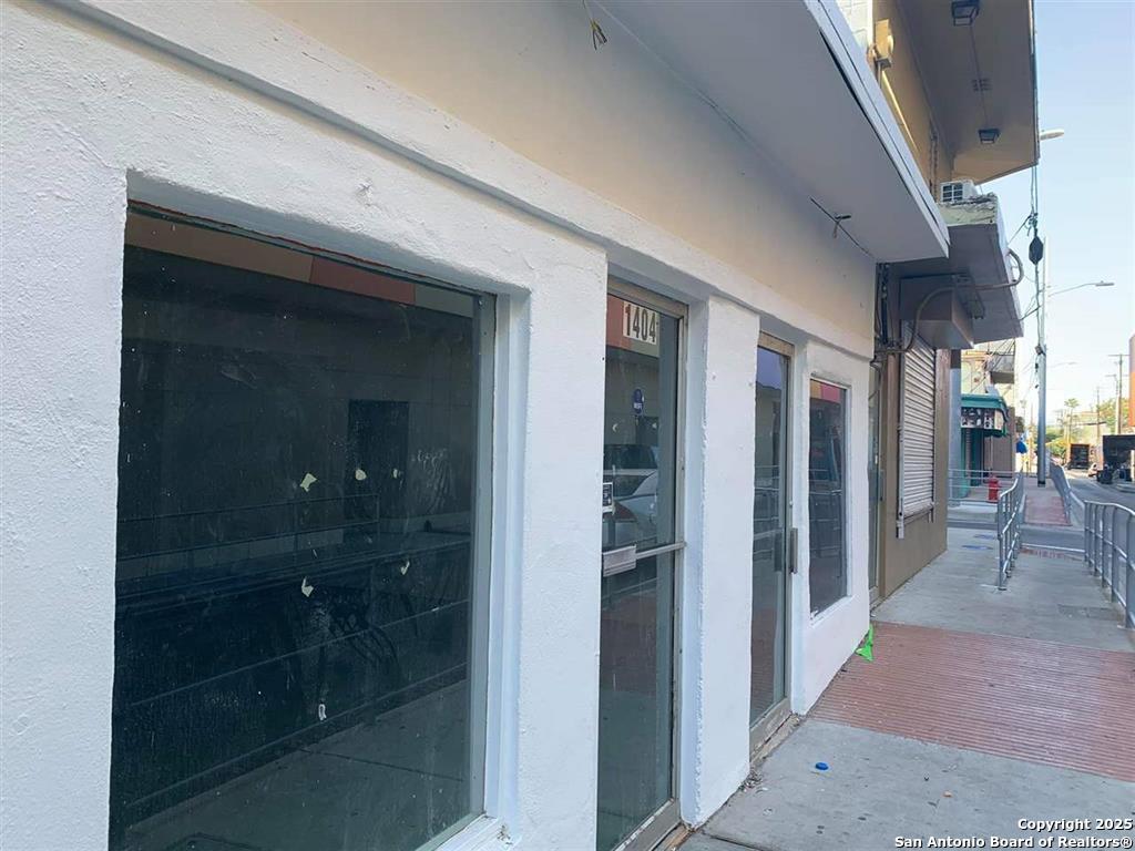 main property photo 8