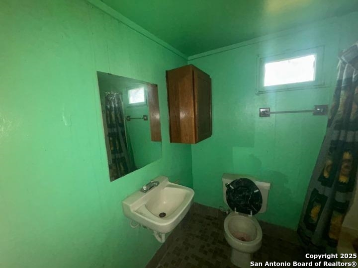 main property photo 11