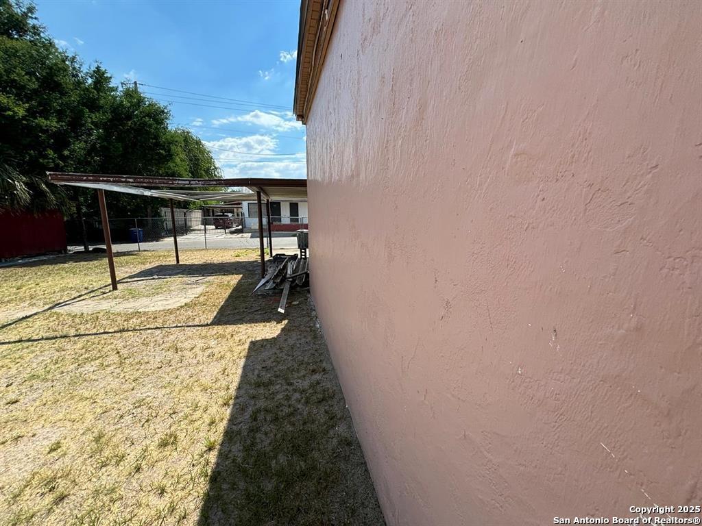 main property photo 31