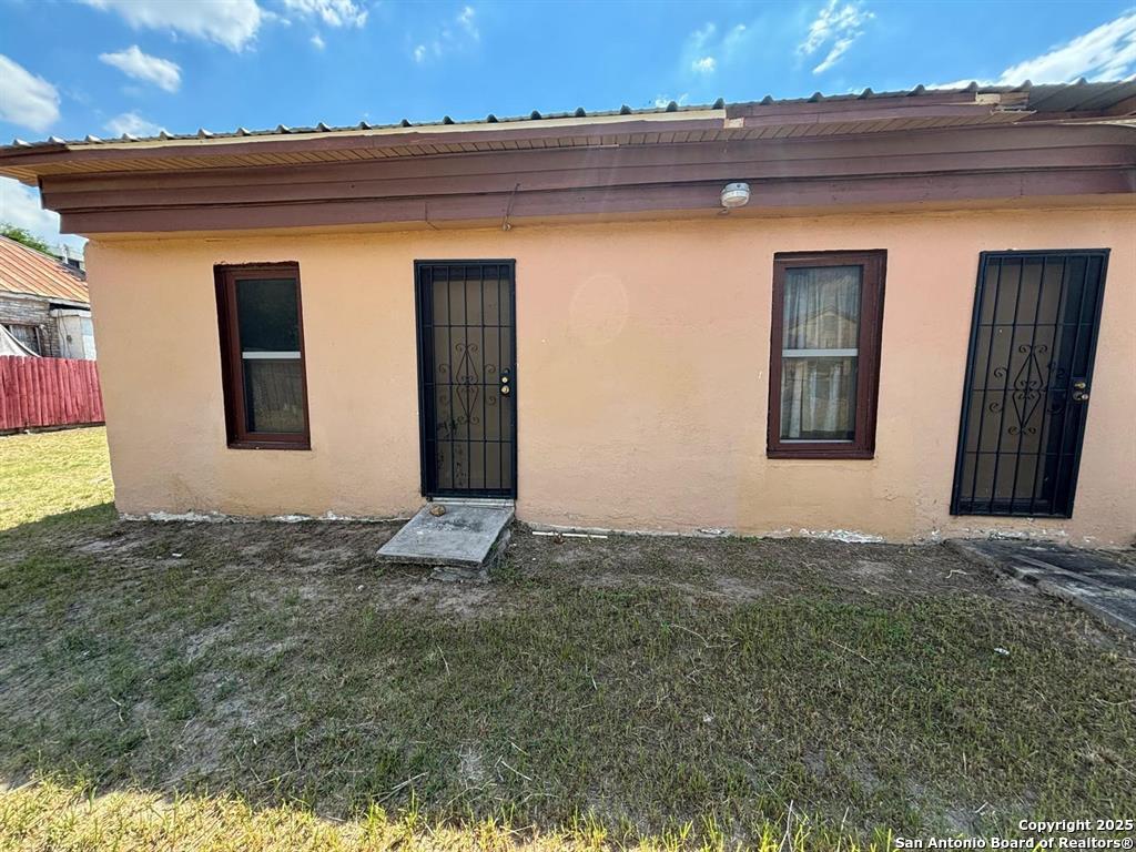 main property photo 5