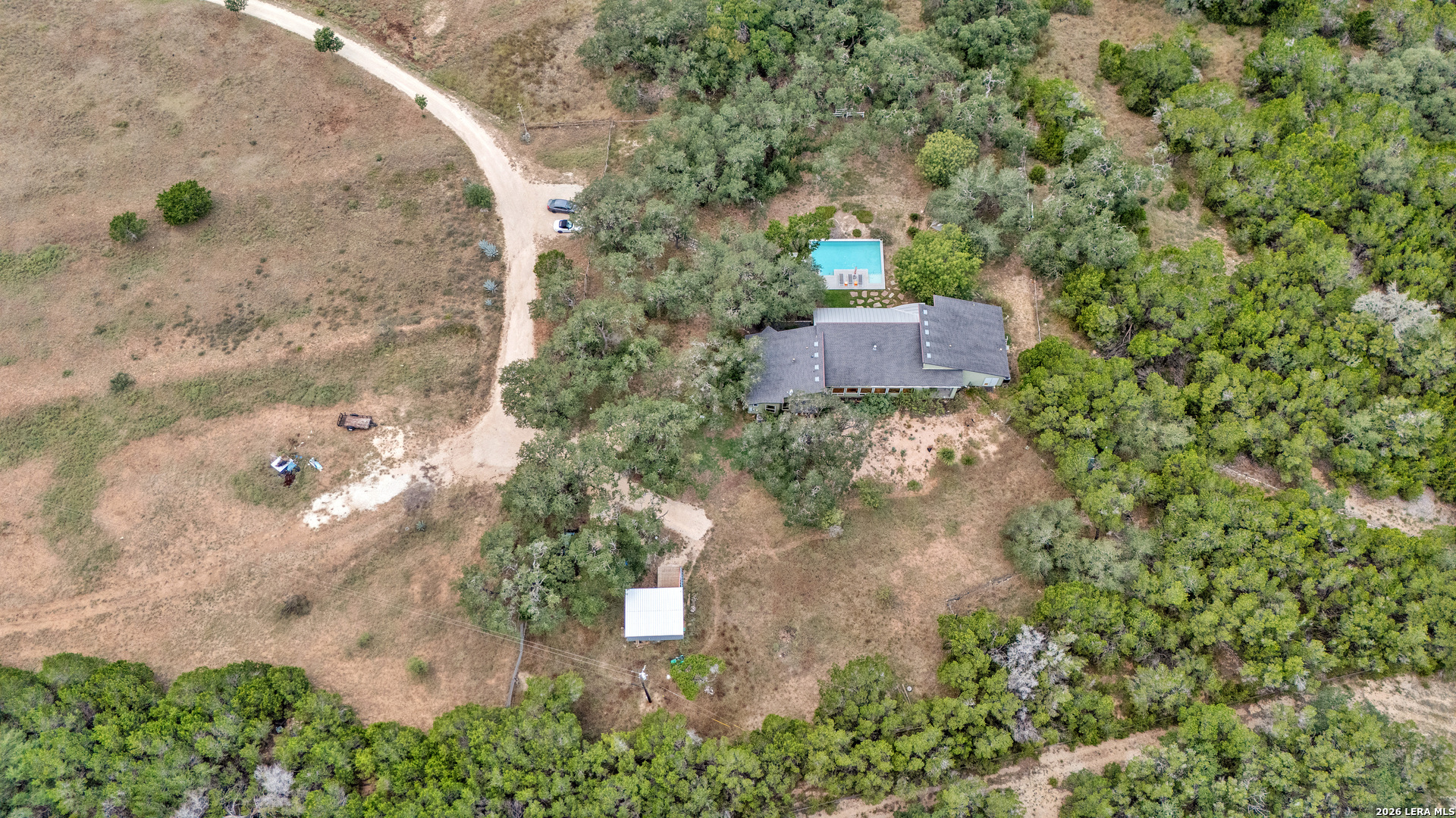 main property photo 35