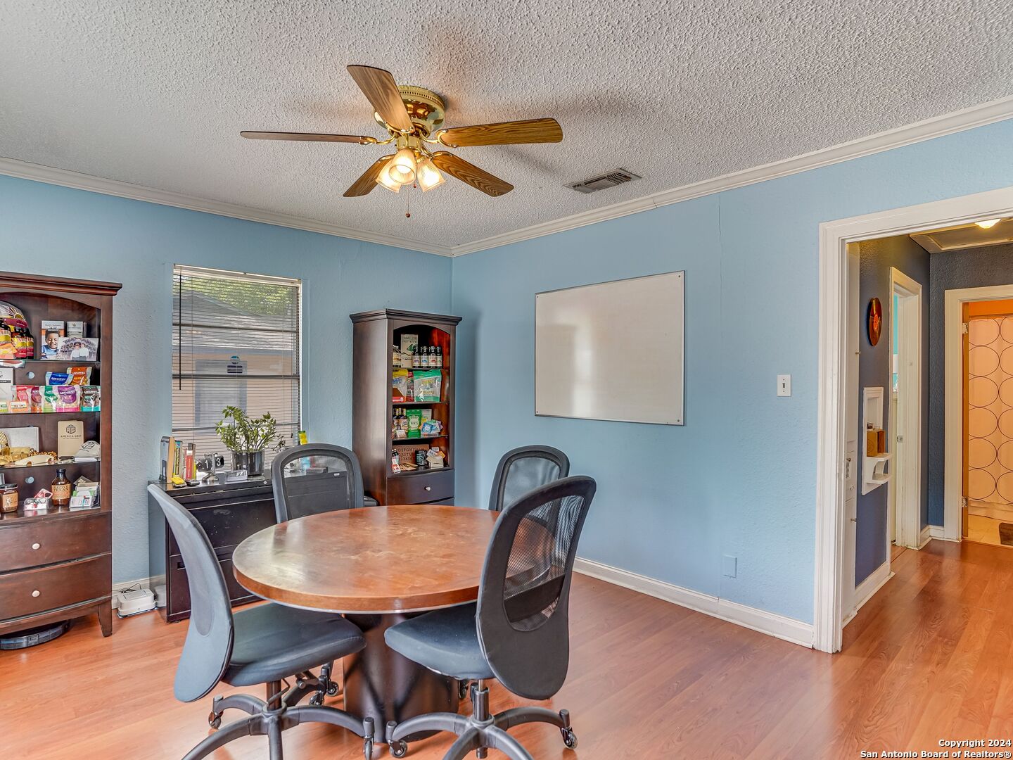 main property photo 8