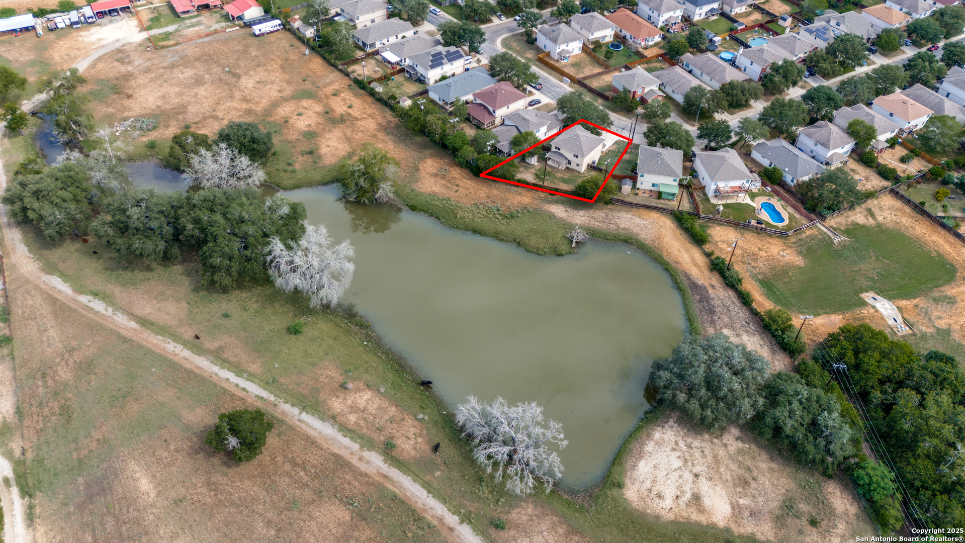 main property photo 13