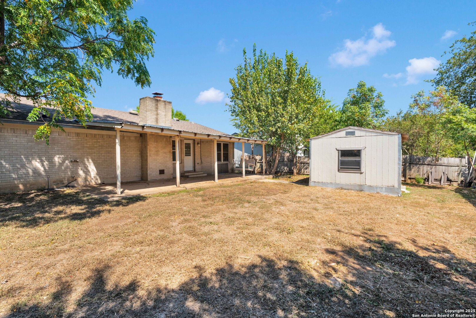 main property photo 17