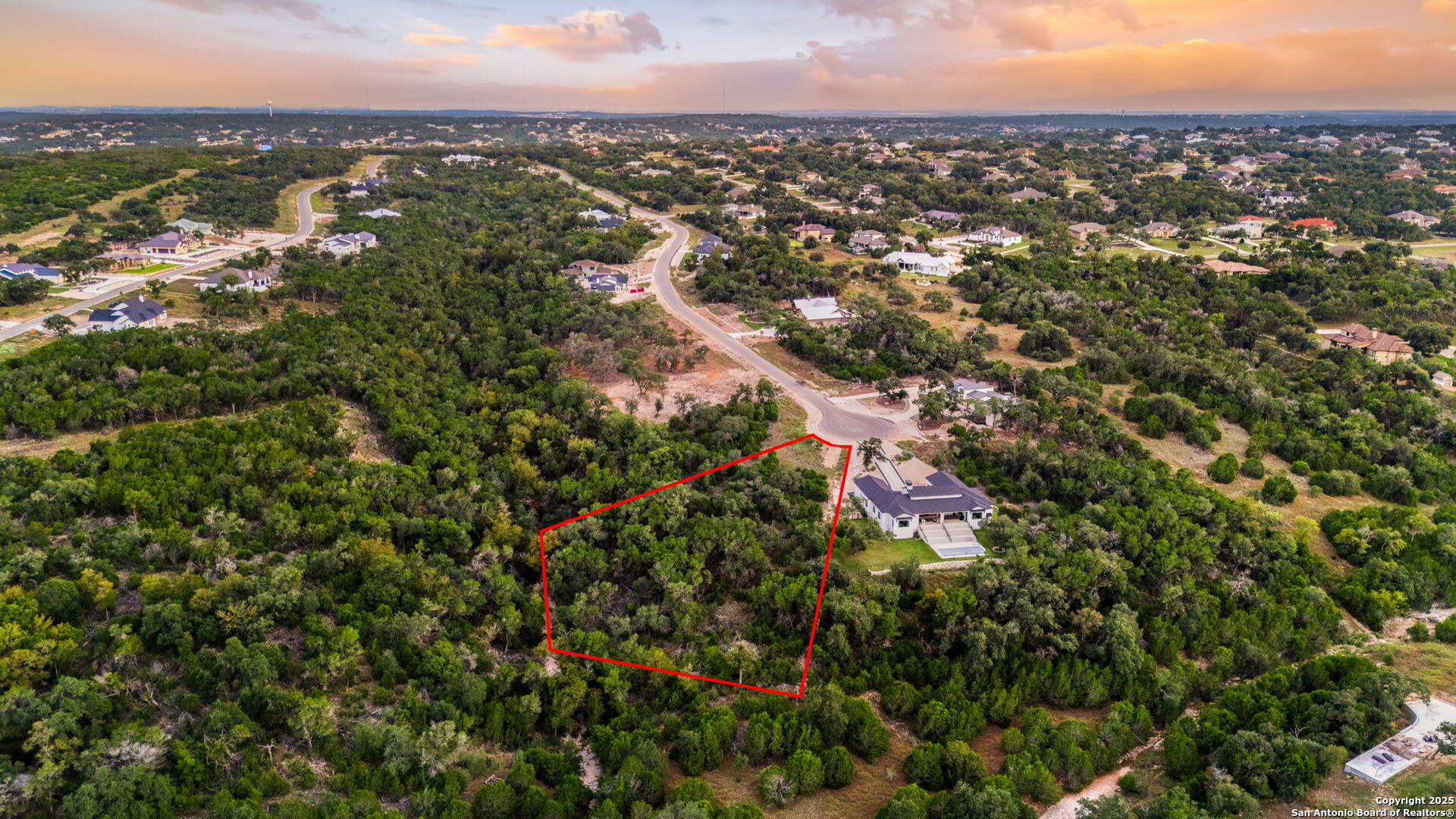 main property photo 3