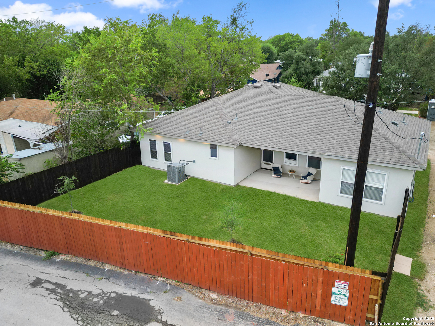 main property photo 31