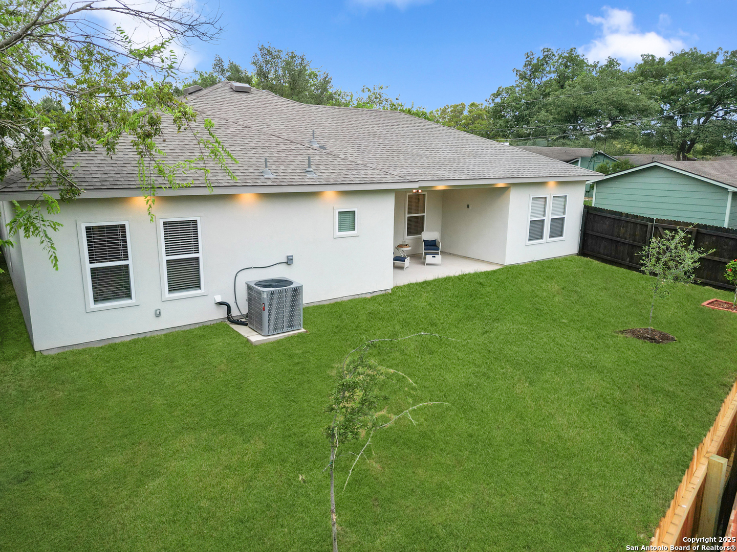 main property photo 33