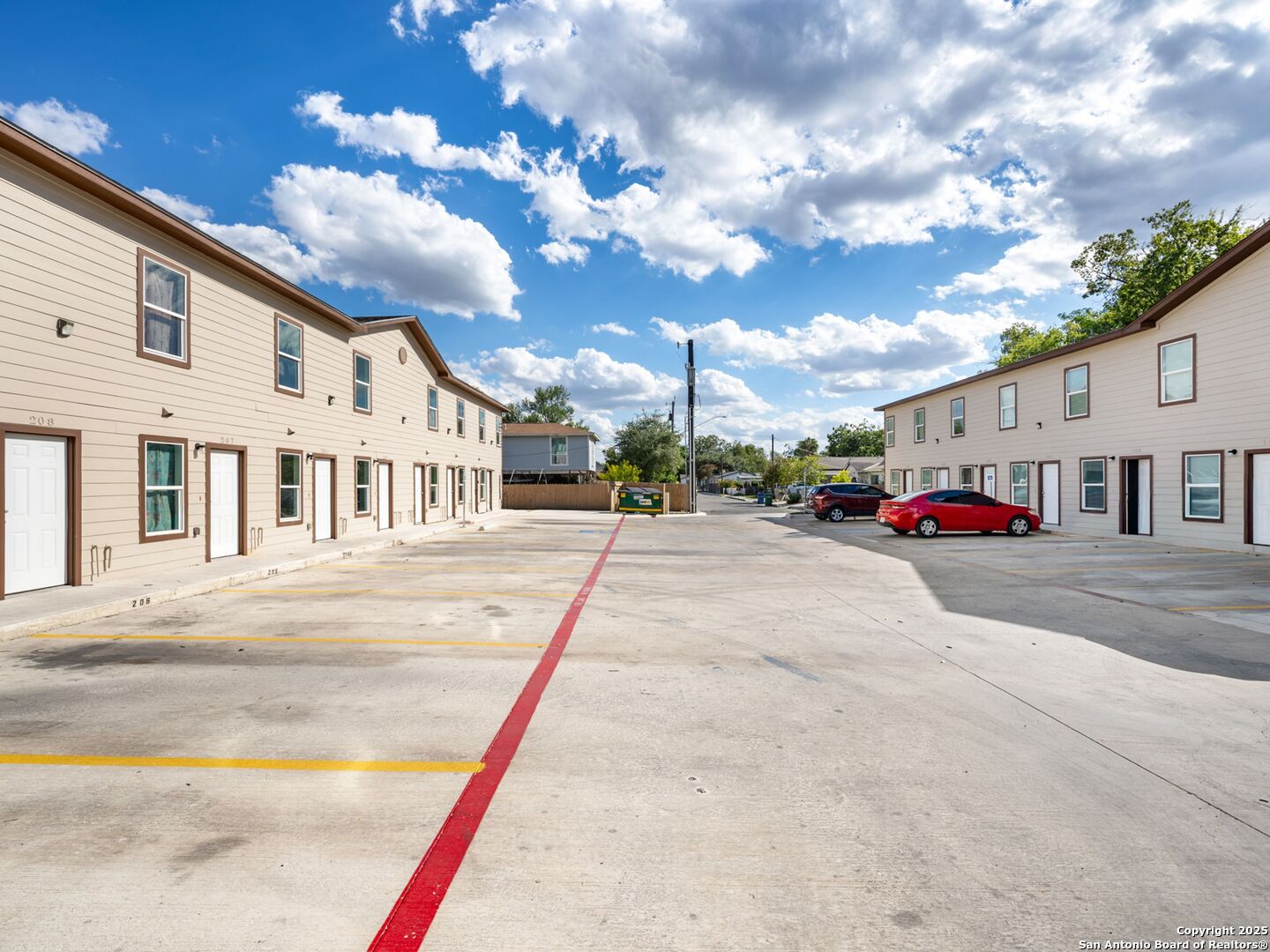 main property photo 10