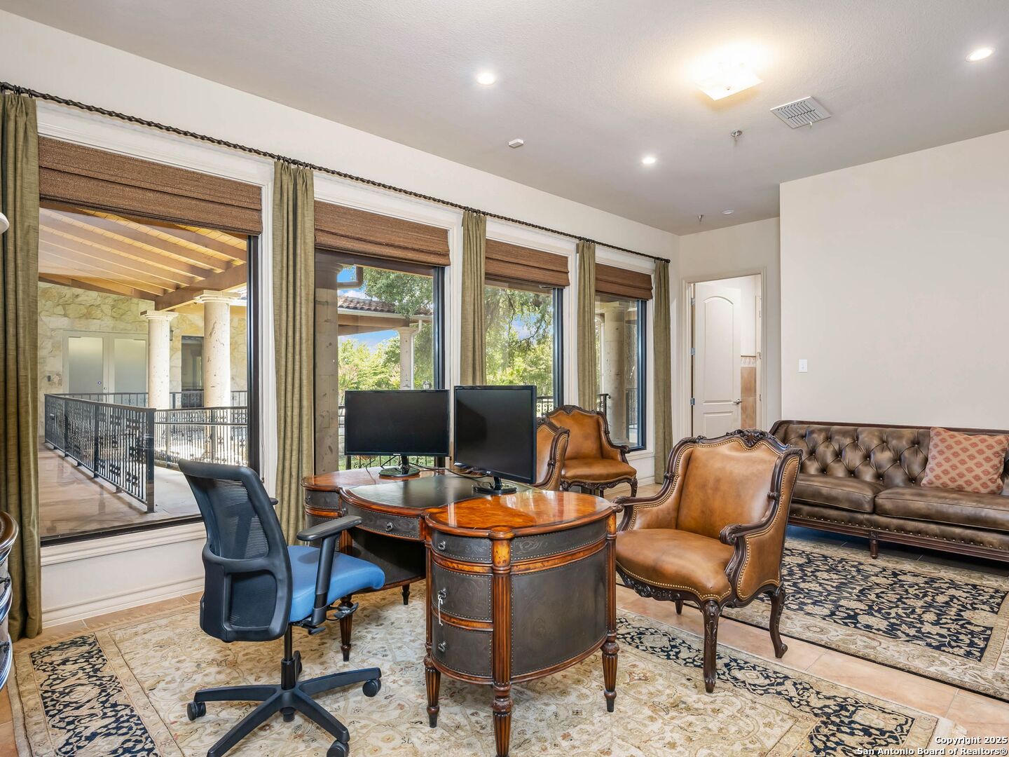 main property photo 22
