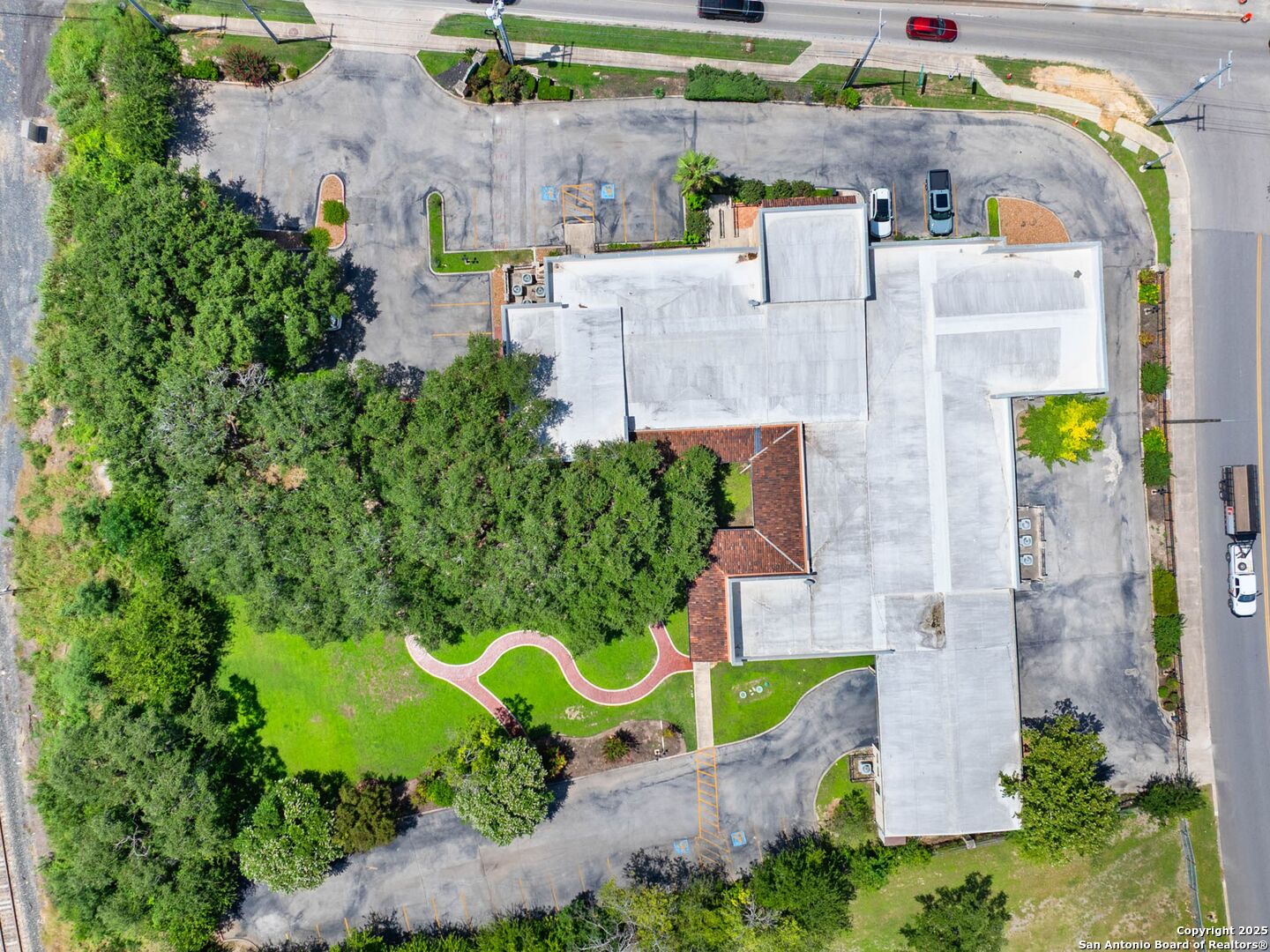 main property photo 68