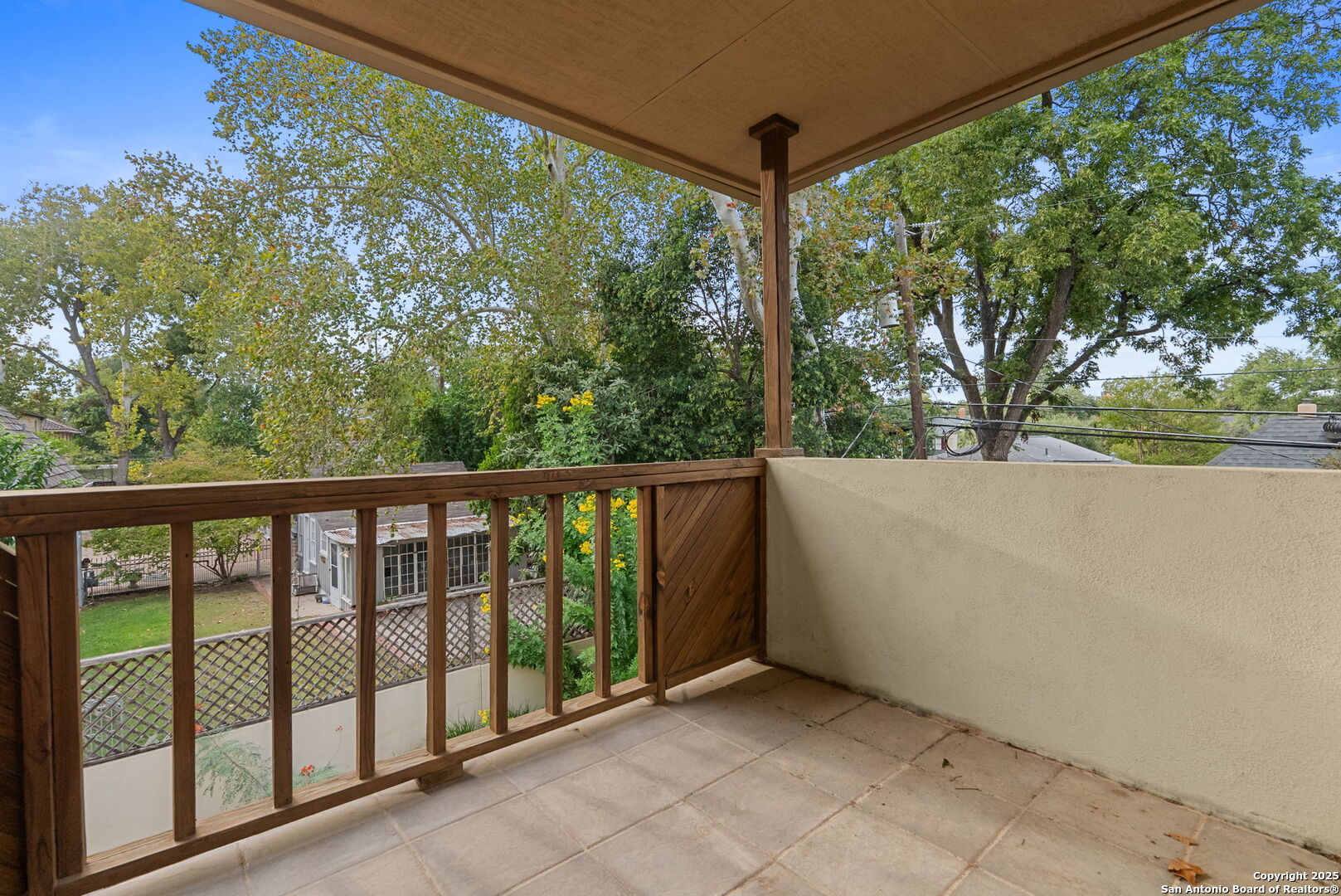 main property photo 25