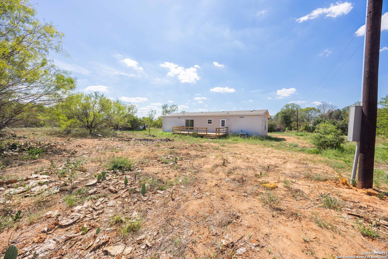 main property photo 13