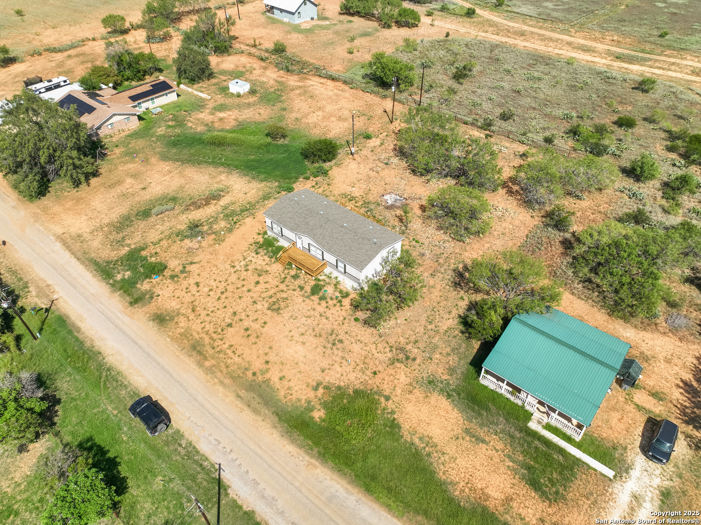 main property photo 4