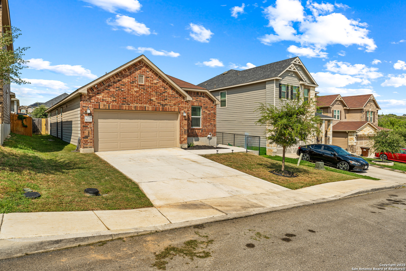 main property photo 2