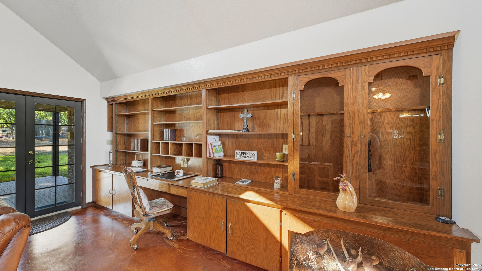 main property photo 19