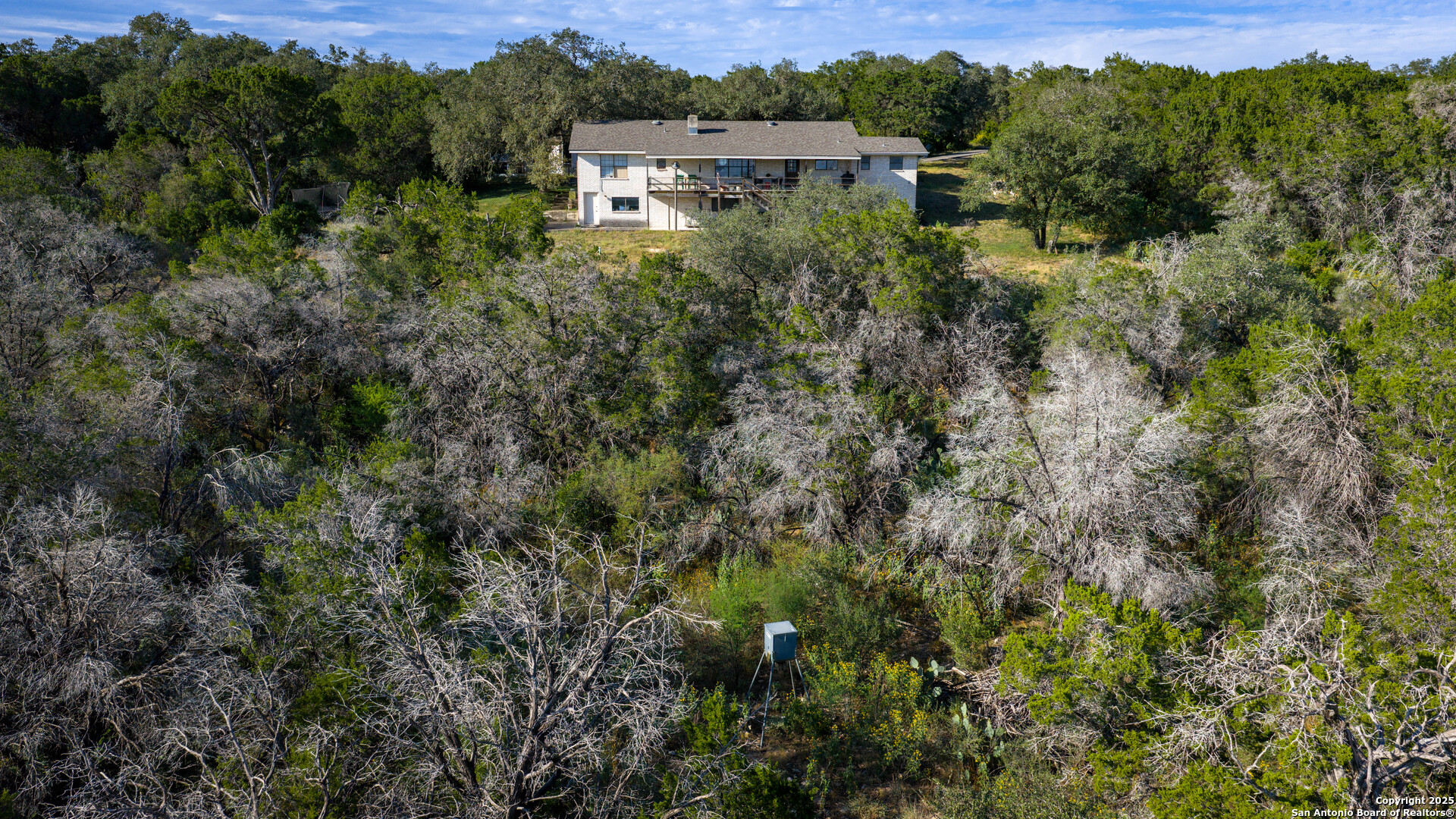 main property photo 12
