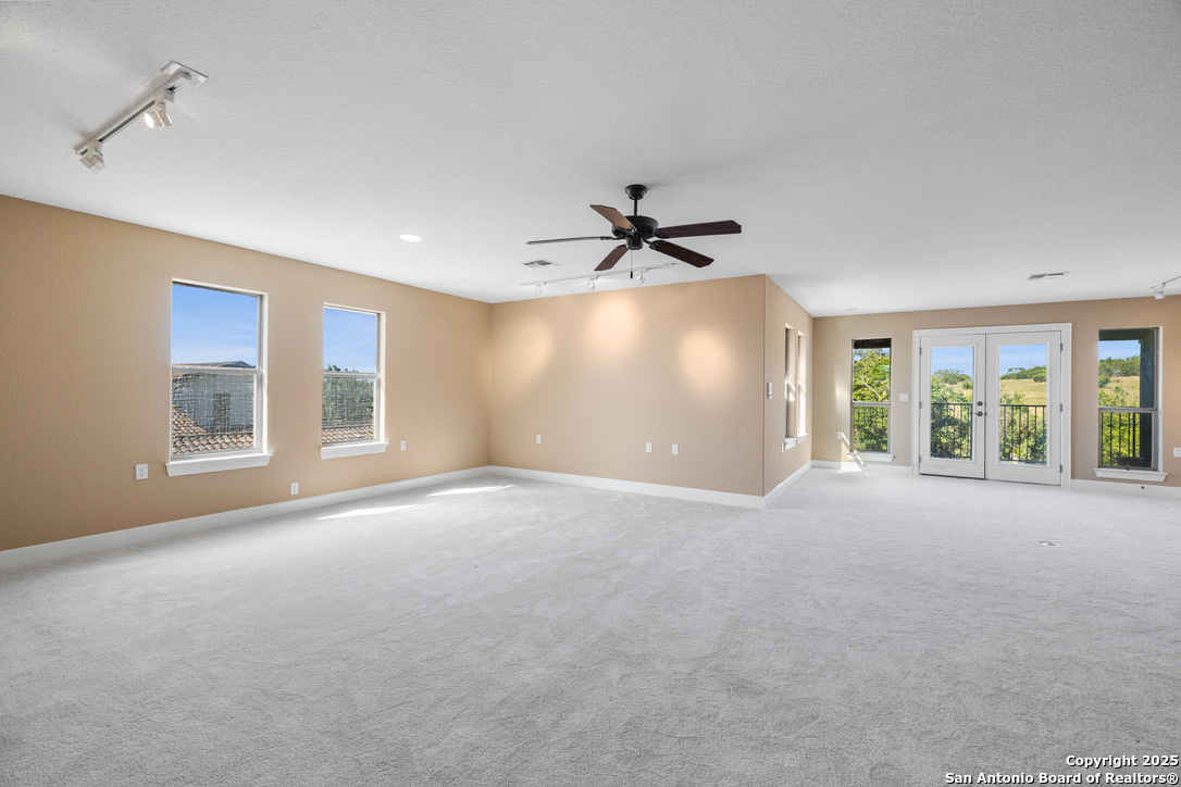 property viewer photo 19