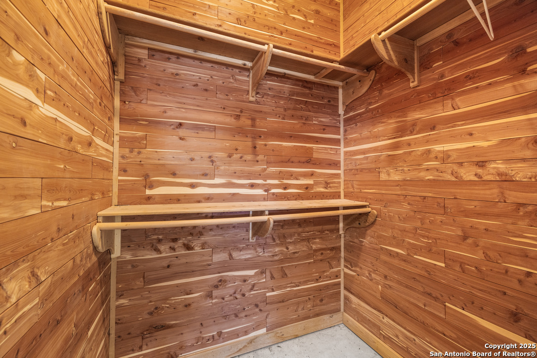 property viewer photo 22