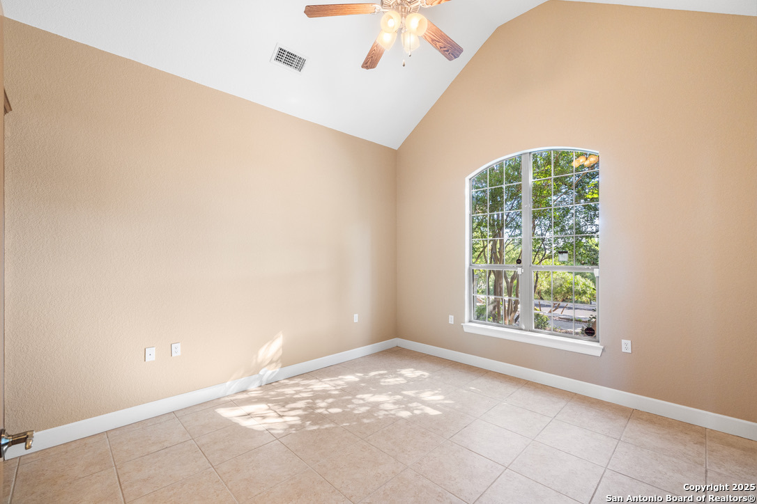 property viewer photo 6
