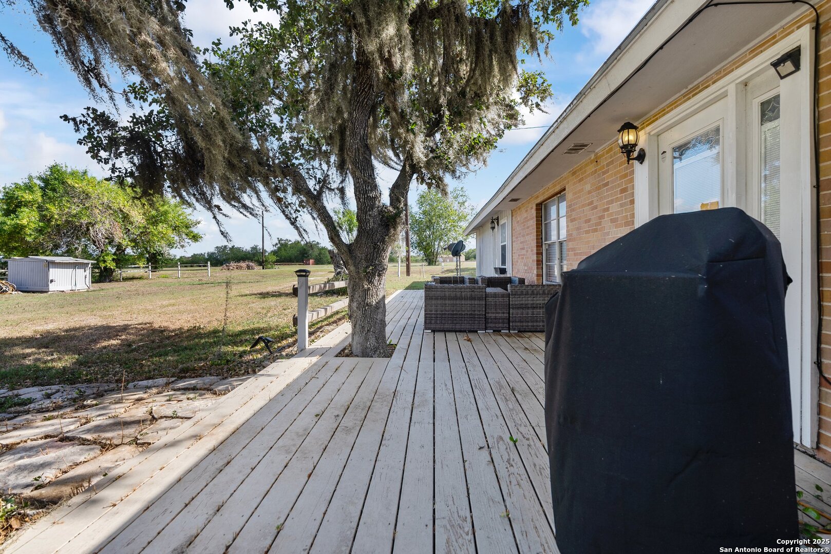 main property photo 29