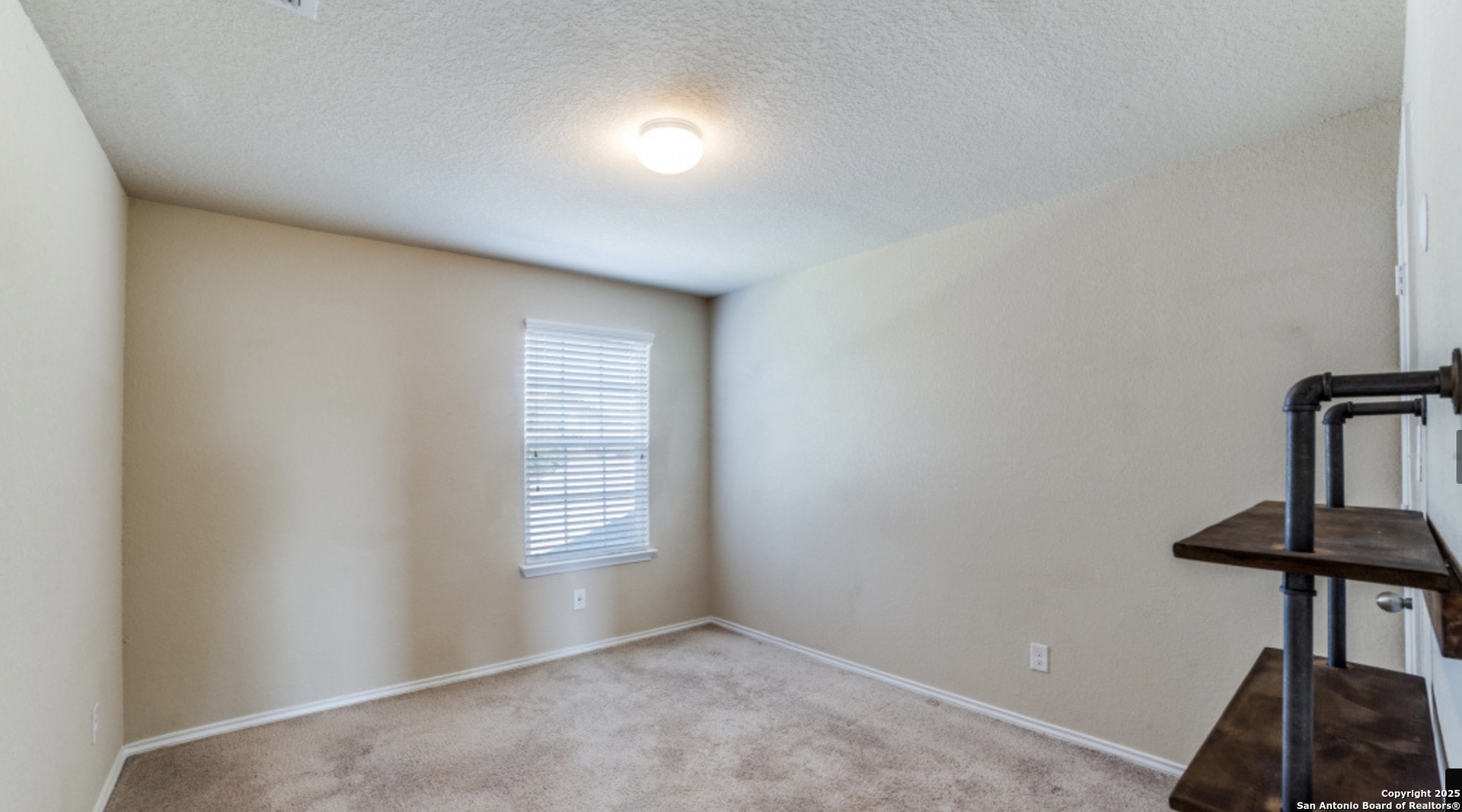 property viewer photo 20