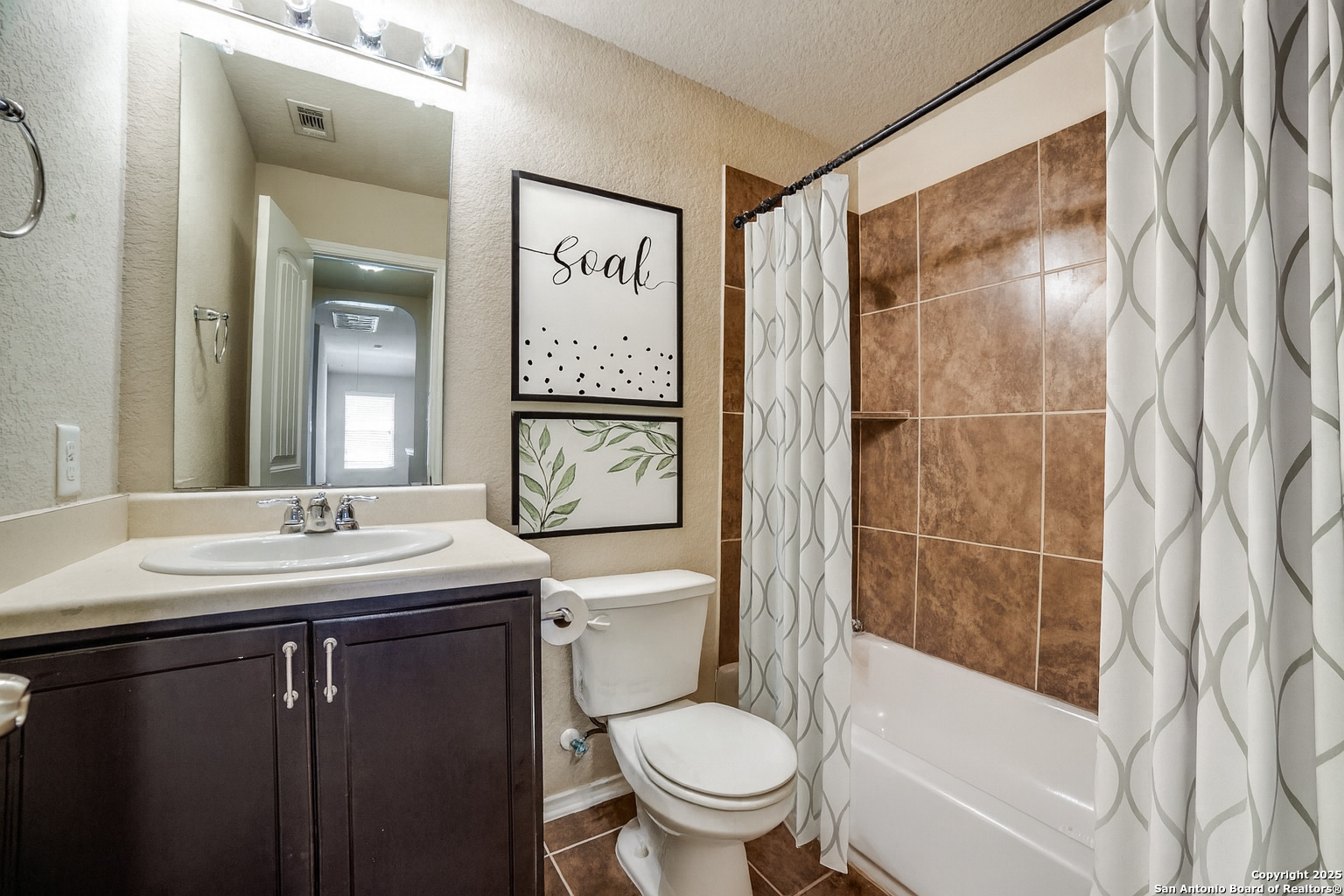 property viewer photo 22