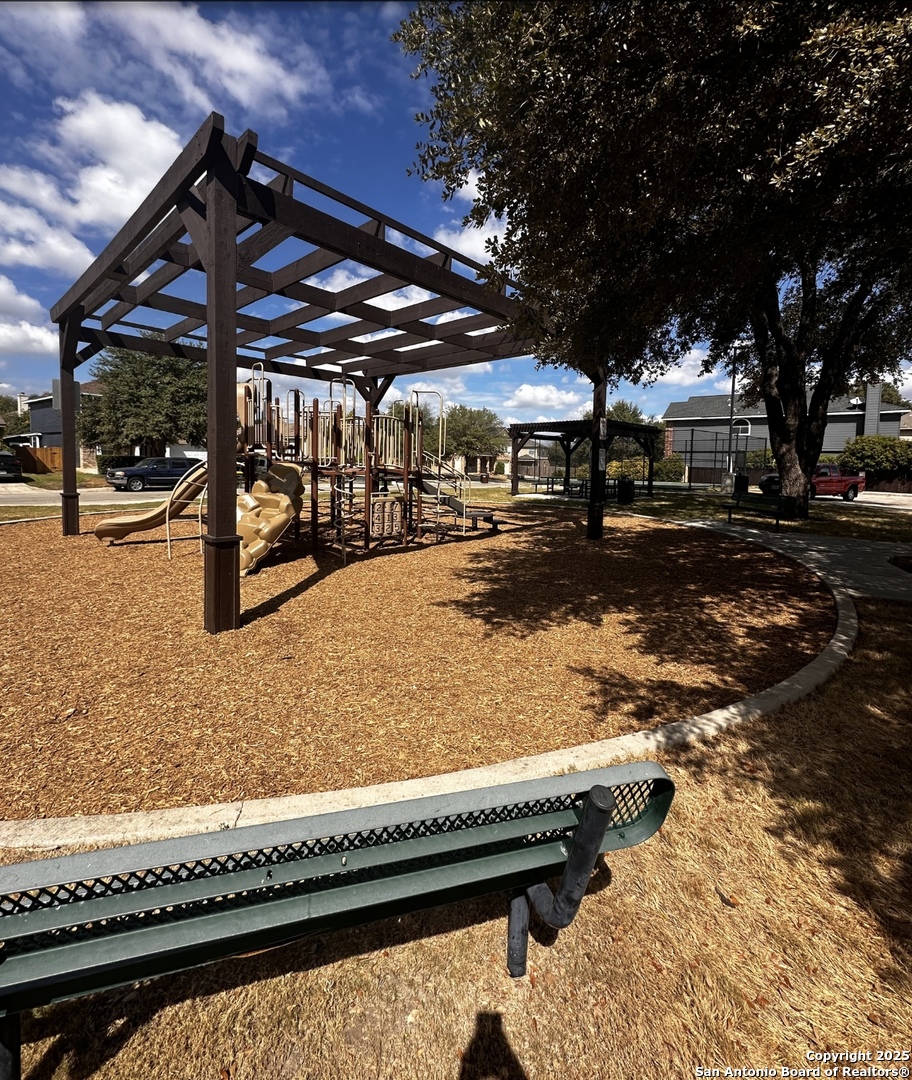 property viewer photo 29