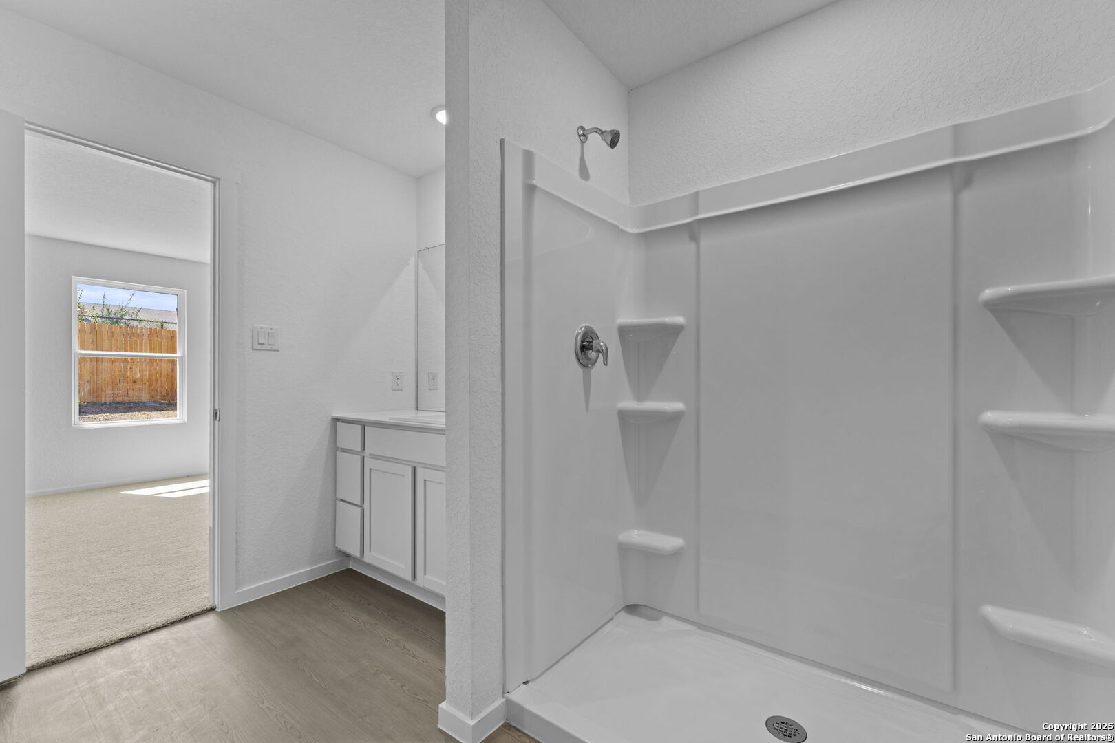 property viewer photo 11