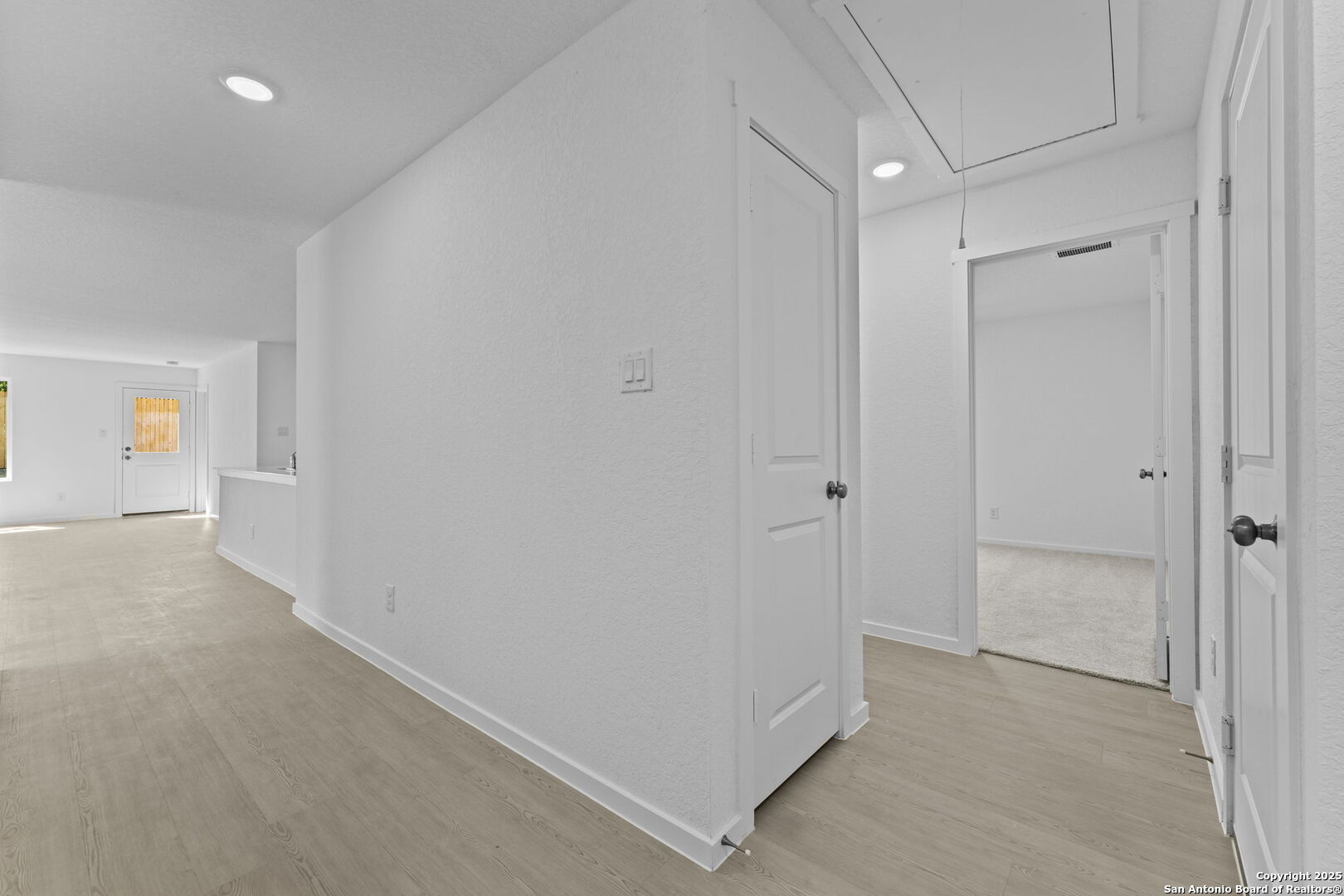 property viewer photo 12