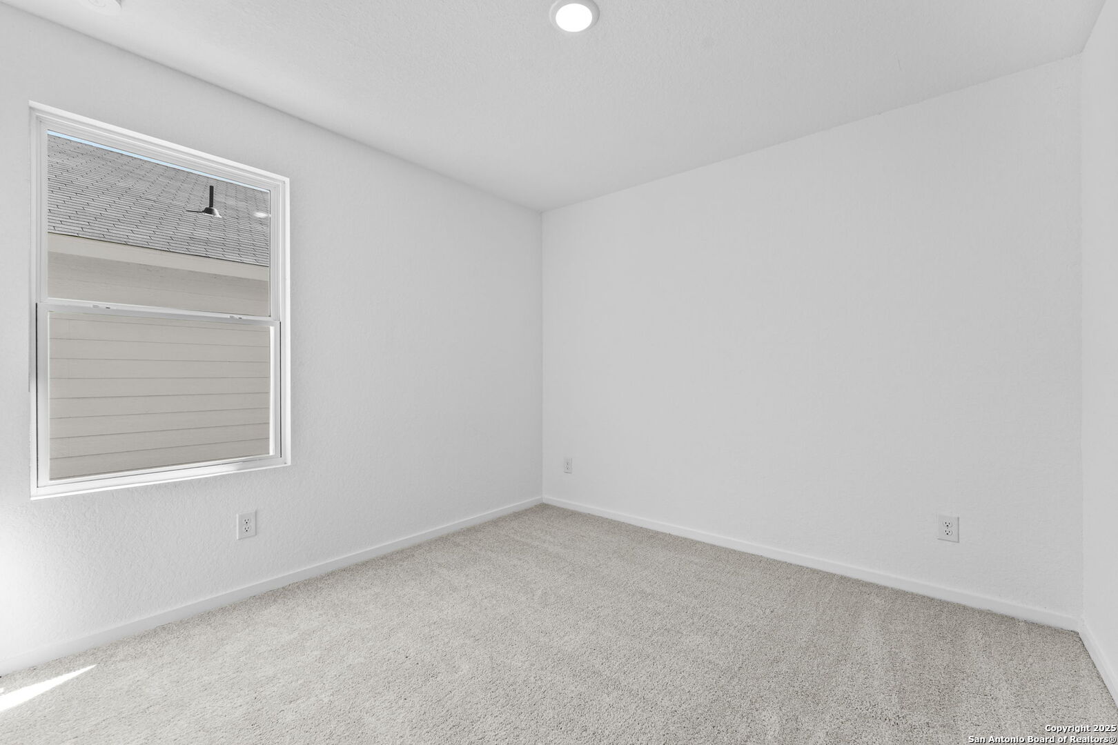 property viewer photo 17