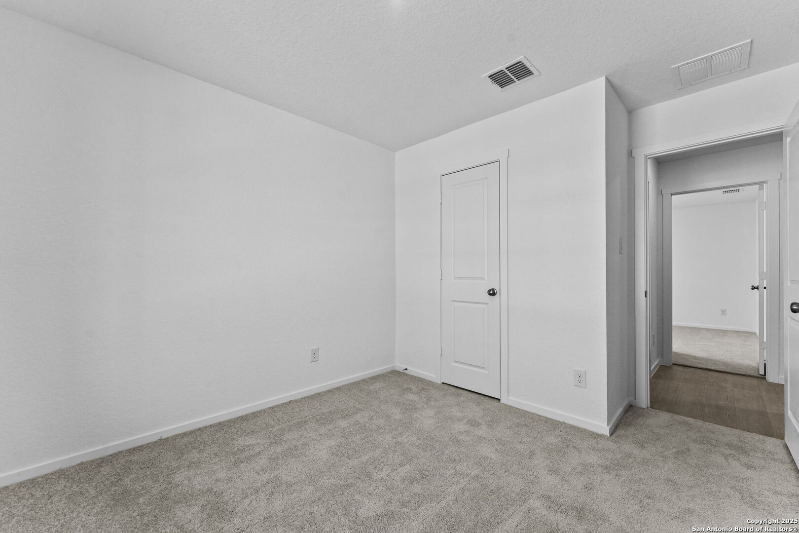 property viewer photo 21